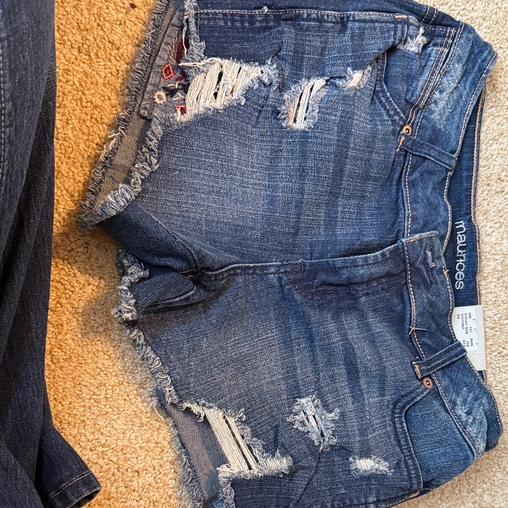 Maurices Blue Distressed Denim Shorts shortie 5/6 new with tags trendy